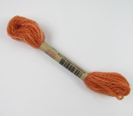 Wool no. 8, col. W27 (Valdani)