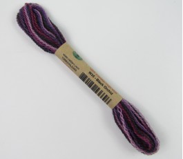 Ręcznie farbowanie nici wełniane